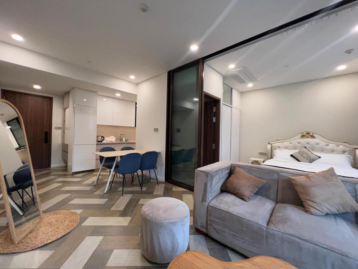 Appartement The Crest-central Saigon Riverside -free Pool-gym-sauna Room-yoga