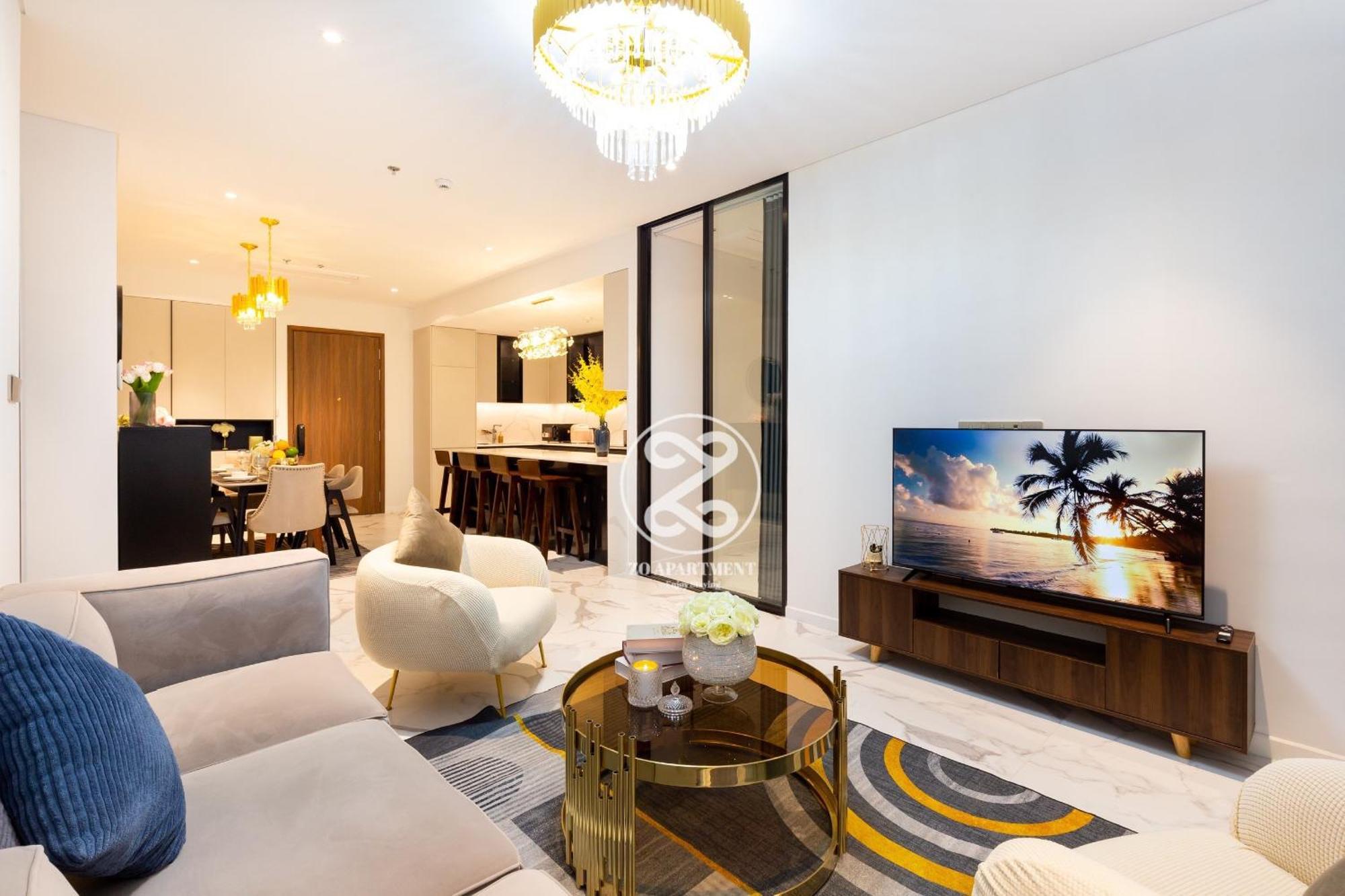 The Crest-central Saigon Riverside -free Pool-gym-sauna Room-yoga Appartement