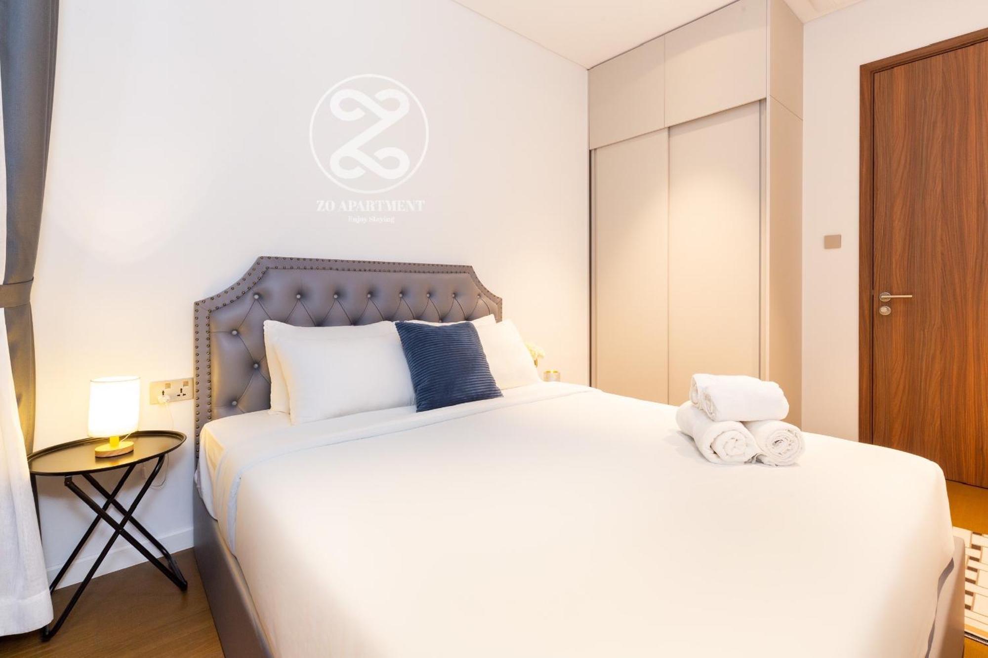 The Crest-central Saigon Riverside -free Pool-gym-sauna Room-yoga Appartement *